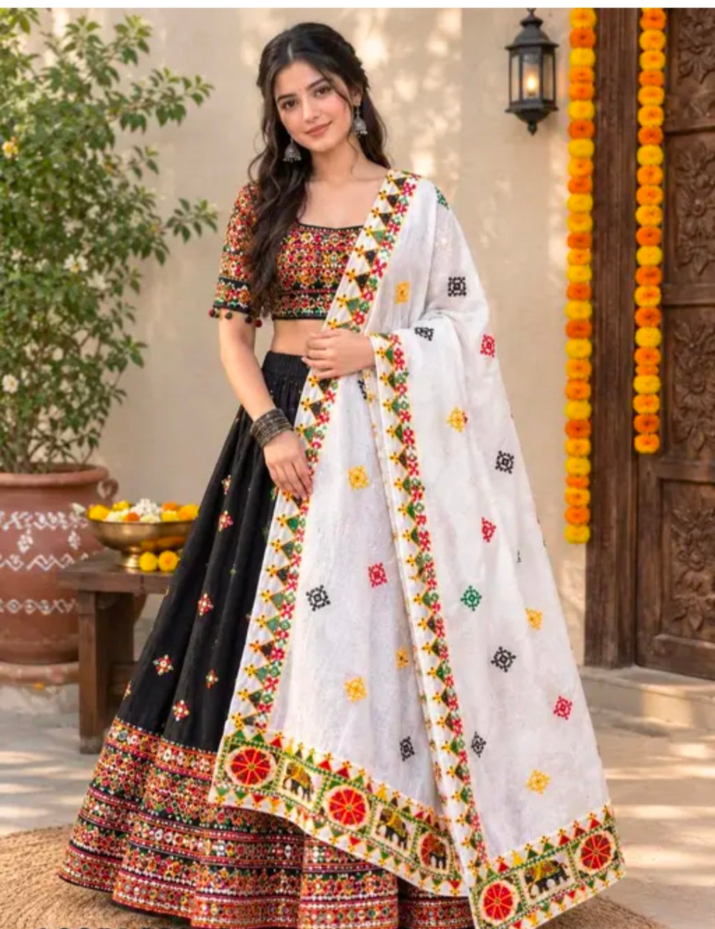 Premium Navaratri dupatta/Gajji work and mirror work/cotton dupatta/white / Fancy women