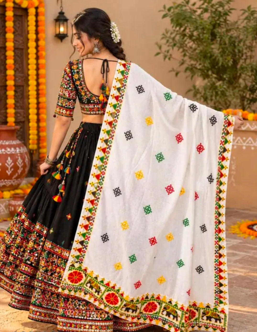 Premium Navaratri dupatta/Gajji work and mirror work/cotton dupatta/white / Fancy women